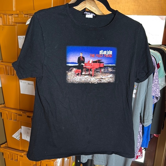 Elton John The Red Piano Tour at Caesars Palace Las Vegas Black Tee Size Medium - Picture 1 of 5